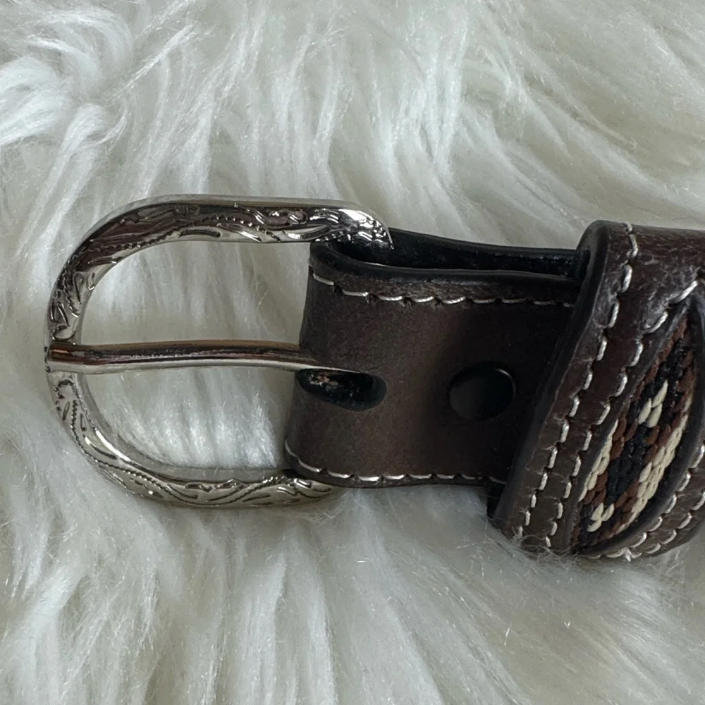Nocona Belt Co. Conch and Fabric Southwestern belt Size 28